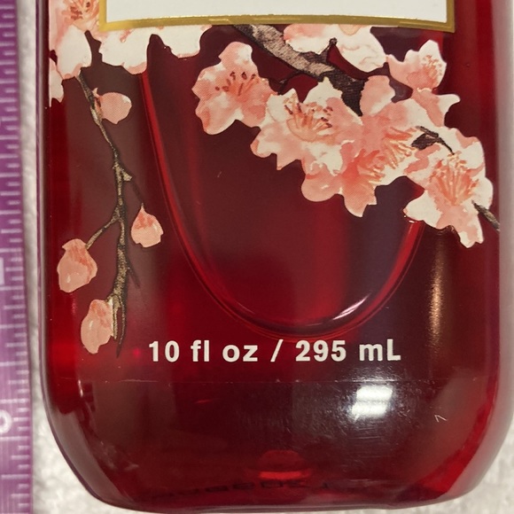 New Japanese cherry blossom body cream and shower gel bath and bodyworks - Picture 4 of 4